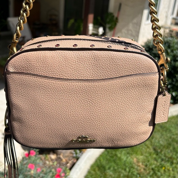 COACH Crystal Rivet Pebble Leather Camera Bag Crossbody in Nude Pink - Picture 8 of 12